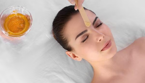 Gentle Ways to Soothe Skin After Threading or Waxing the Face